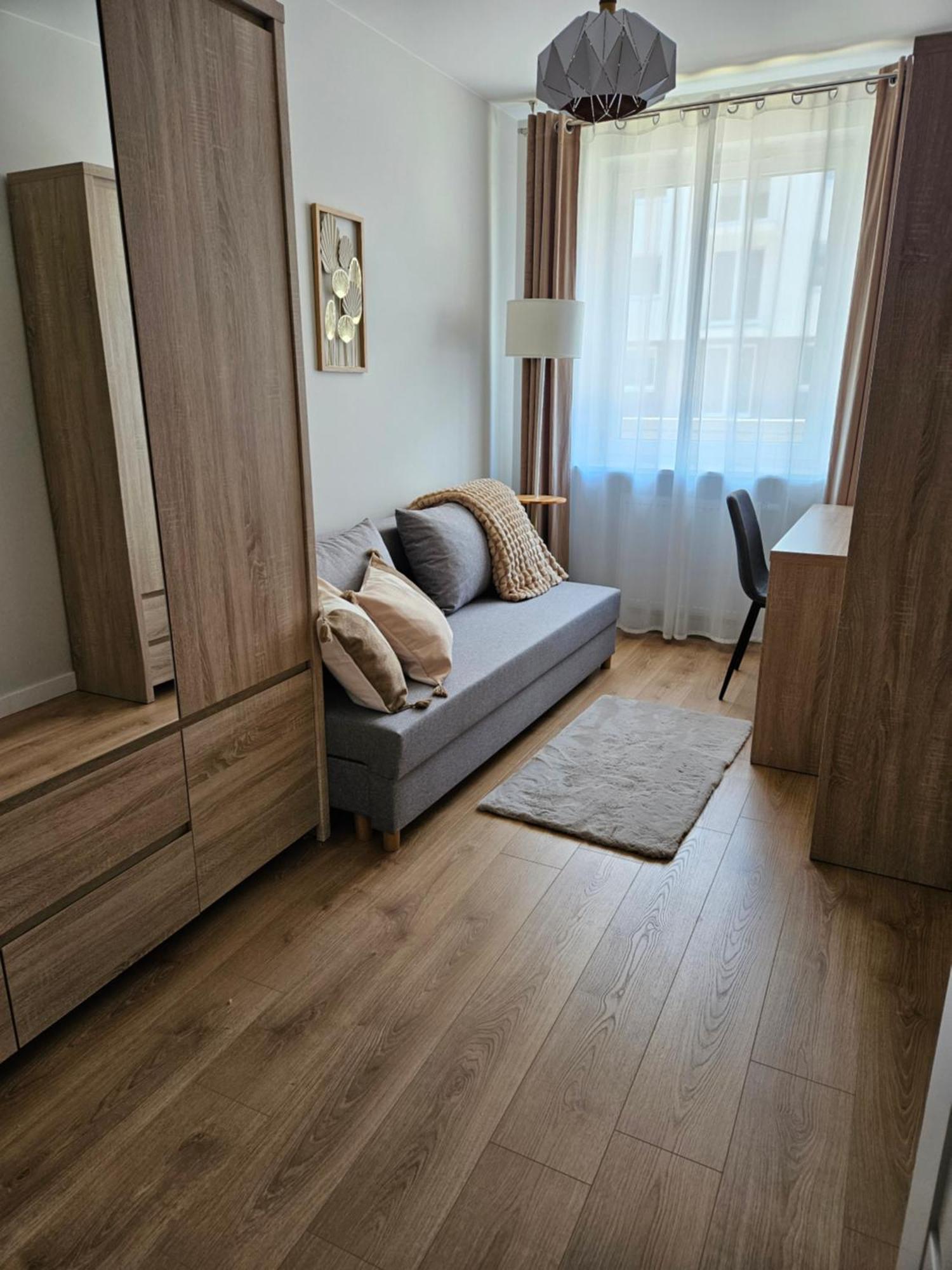 Apartment Urban Jungle Brown